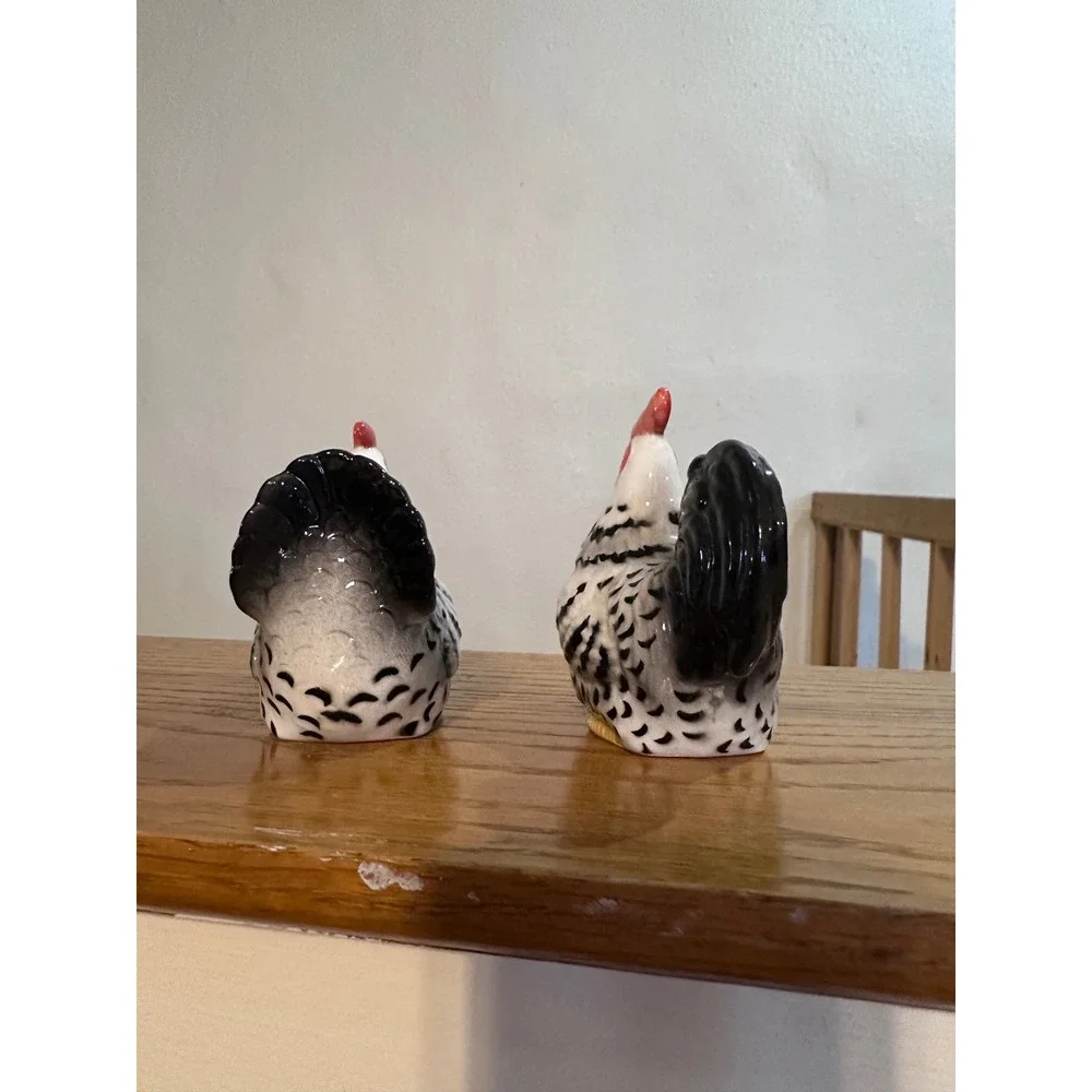 Vintage Ceramic Chicken Hen Salt and Pepper Shakers Set Black White Speckled